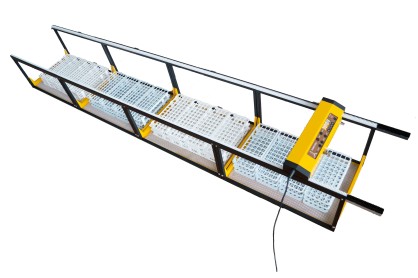 OMNICOLL with 3 aHöchste Kapazitäten zum Fraktionen sammelndditional base support units to collect 960 fractions in 15 mm tubes Höchste Kapazitäten zum Fraktionen sammeln